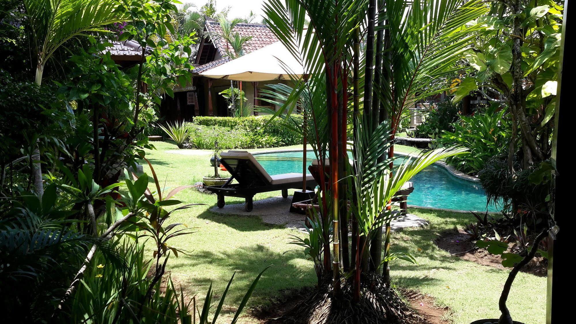 Villa Plawa Asri Seminyak  Exterior photo